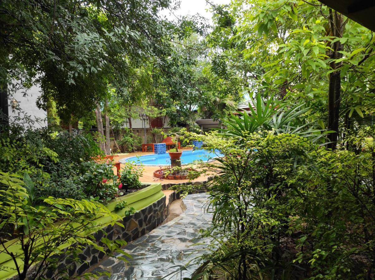 Foresto Sukhothai Guesthome חדר תמונה